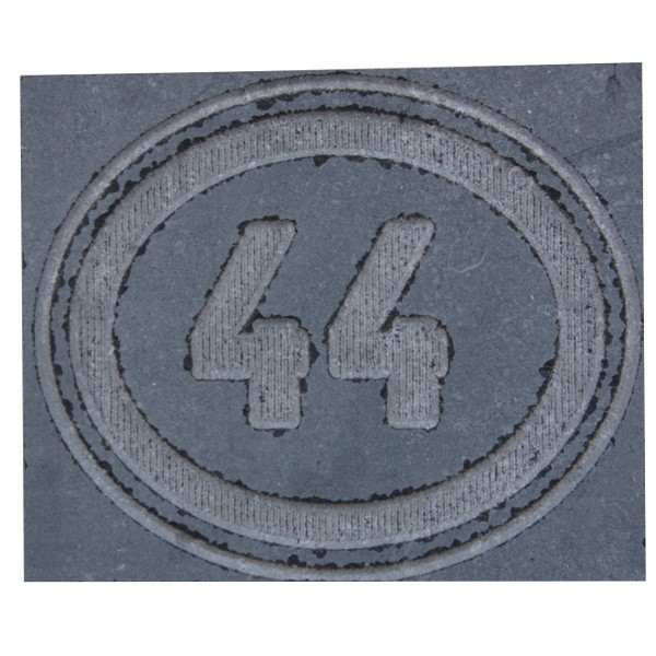 Plaque de rue en pierre bleue meulée, 3 ou 4 chiffres, entourage ovale