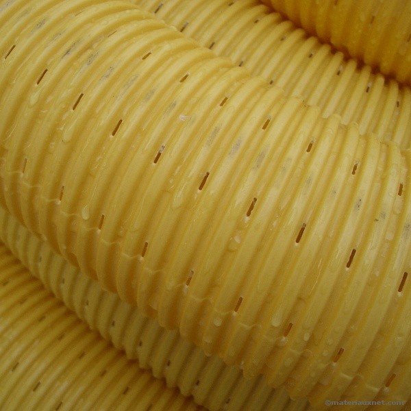 Drain agricole perforé nu en diamètre 160 mm Drain agricole perforé nu en diamètre 160 mm