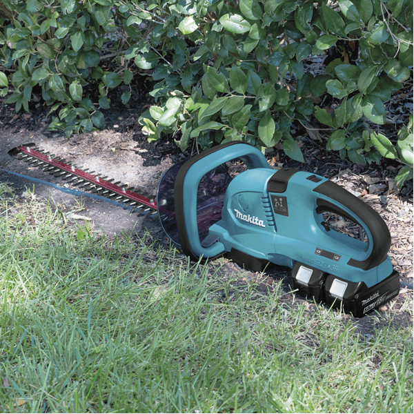 Taillehaie Makita 36 V deux batteries (2 x 18V LiIon) 3 Ah DUH651RF2 — free download